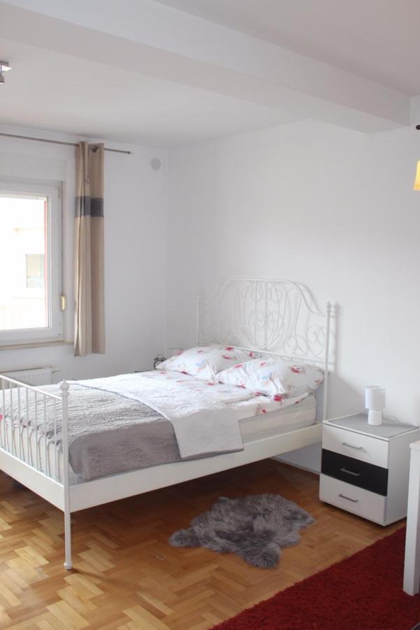 Studio Apartman Ivano Apartment Dakovo Ngoại thất bức ảnh